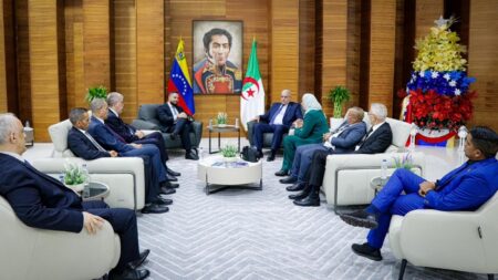 ممثلا لرئيس الجمهورية.. بوغالي يشارك  في مراسم تنصيب الرئيس الفينزويلي