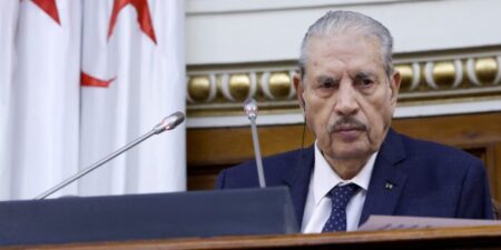 قوجيل: فرنسا مدعوة إلى تحمل مسؤوليتها في إزالة النفايات النووية في صحراء الجزائر