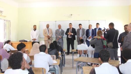 لجنة التربية بالبرلمان تعد بنقل انشغالات الأسرة التربوية للجهات الوصية