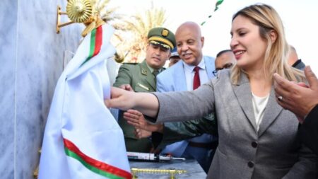 وزيرة البيئة تدشن مشاريع بيئية وتطلق مبادرات مستدامة بتندوف