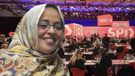 ممثلة جبهة البوليساريو بألمانيا تشارك في أشغال المؤتمر الإستثنائي للحزب الإشتراكي الديمقراطي الألماني