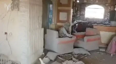 سكان غزة يزورون مكان استشهاد “يحيى السنوار”
