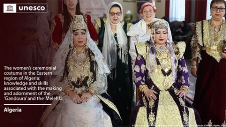بعد تصنيفه من طرف اليونيسكو.. الجزائر تحتفل بالزي النسوي للشرق الجزائري