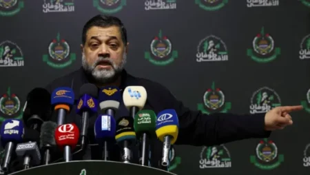 الشعب الفلسطيني يعلق آماله على الجزائر خلال فترة توليها رئاسة مجلس الأمن لوقف العدوان الصهيوني على غزة وإنهاء الجريمة