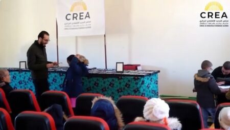 التجديد الاقتصادي يطلق حملة لتوزيع النظارات الطبية للتلاميذ