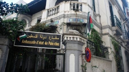 مساعي لإدخال الطلبة الفلسطينيين الدارسين بالجامعات الجزائرية العالقين بغزة