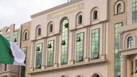 قضية حجز أزيد من 109 كلغ من الكوكايين بوهران: وضع 5 أشخاص رهن الحبس المؤقت