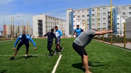القرية المتوسطية بوهران.. تخصيص مرفق لكرة القدم داخل القاعة