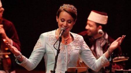 “كان يا مكان في غرناطة” حفل فني يجمع ليلى بورصالي بجمهورها في قاعة ابن خلدون الجمعة المقبل