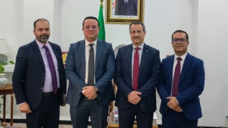 تطوير البنية التحتية للطرق وتسهيل حركة النقل محور لقاء رخروخ مع نواب البرلمان عن ولاية ميلة