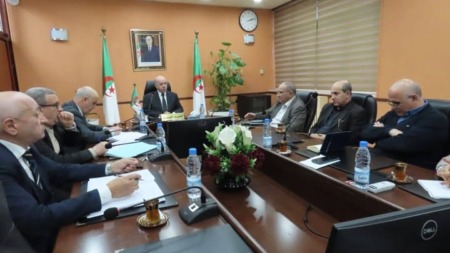 سايحي يطمئن نقابة شبه الطبي برفع مطالبها للسلطات العليا