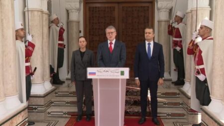 روسيا عازمة على تعميق علاقات التعاون مع الجزائر