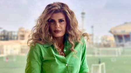فيدرا توجه رسالة للسيدات في الأربعينيات: أنا حرة في حياتي ومظهري