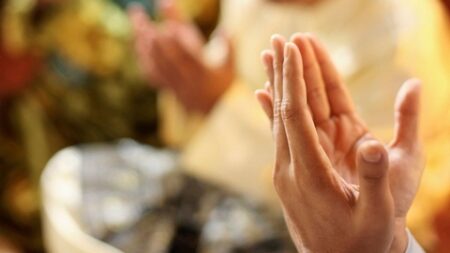 التَّأَنِّي مِنَ اللهِ وَالعَجَلَةُ مِنَ الشَّيْطَانِ