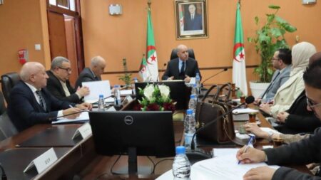 سايحي يعرب عن استعداد الوزارة لمعالجة اختلالات القانون الأساسي