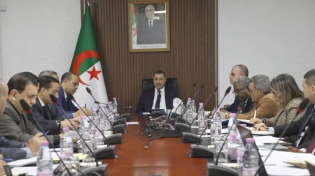سعيود يسدي تعليمات لاستغلال كل الإمكانيات لتحديث النقل البحري والبري