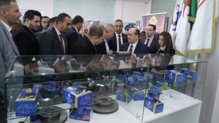 سيفي: الجزائر تخطو بثبات نحو ريادة صناعة السيارات