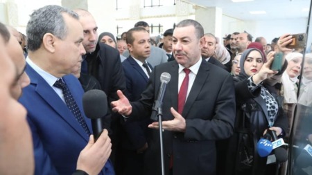 سعيود يشدد على ضرورة احترام آجال المشاريع وتوفير المرافق الضرورية للنقل