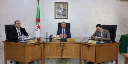 مرّاد يشرف على تنصيب مسؤولي القطاع ويؤكد على أهمية الترقية الداخلية وتحسين الأداء الحكومي
