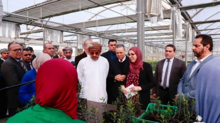 وزير الزارعة وموارد المياه لسلطنة عمان يشيد بتجربة الجزائر الرائدة في ضمان الأمن الغذائي