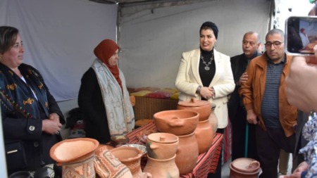 استفادة حوالي 5000 امرأة ريفية من تكوين في الصناعة التقليدية في فبراير الجاري