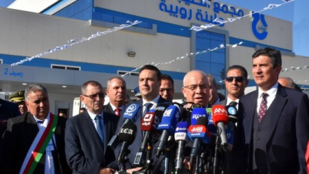 الجزائر تدعم إنتاج الحليب بإطلاق مصنع الرويبة بقدرة إنتاجية تفوق مليون لتر يوميًا