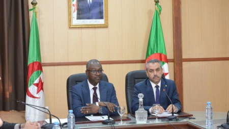 وزارة التربية تستحدث برنامجا تربويا تكميليا للتكفل بالتلاميذ خلال العطل