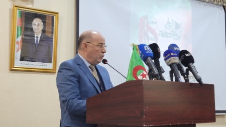 بلمهدي يشرف بالجزائر العاصمة على افتتاح ندوة حول اليوم الوطني للشهيد