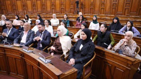 سعداوي يكشف عن تنظيم انتخابات لتشكيل برلمان الطفل الجزائري
