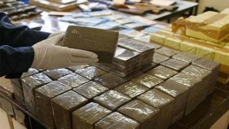 أدلة جديدة توثق تورط المخزن في تهريب أكثر من 200 طن من المخدرات نحو الجزائر