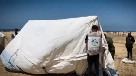 الإعلام الحكومي يناشد “الخيرية الأردنية” لإعطاء الأولوية لإرسال الخيام ومستلزمات الإيواء