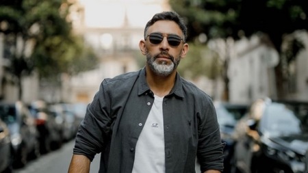عمرو مصطفى ينجح في استئصال ورم سرطاني
