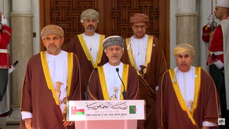 متعاملون عمانيون يحضرون لإطلاق مشاريع استثمارية بالجزائر