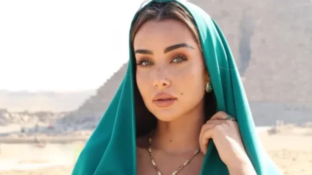 هنا الزاهد: أرغب في الارتباط بشخص بعيد عن الوسط الفني