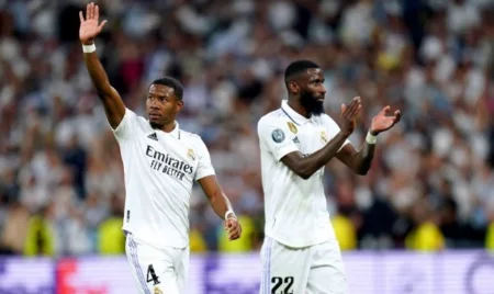 ألابا سيلعب دوره المحوري.. ريال مدريد يحدد خططه الدفاعية