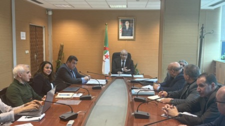 زيتوني: القطاع شرع في تنفيذ استراتيجية رقمية متكاملة لضمان الشفافية