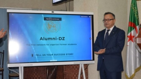 بداري يقرر إطلاق منصة رقمية للطلبة الدوليين لتعزيز مكانة الجامعات الجزائرية عالميا