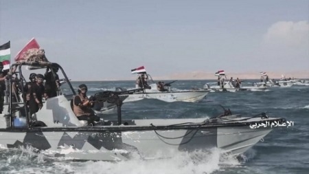 القوات اليمنية تستأنف عملياتها البحرية ضد الاحتلال بعد انتهاء مهلتها للوسطاء