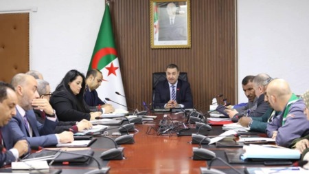 سعيود يدعو إلى ضرورة تسريع التحضيرات والتنسيق المحكم لضمان راحة الحجاج