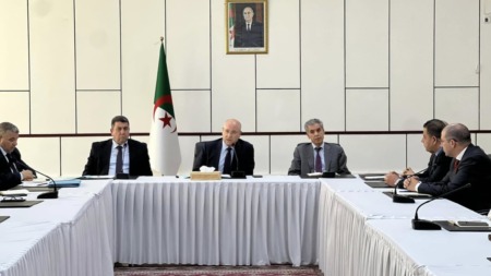 زيتوني يشرف على تنصيب أعضاء مجلس المنافسة الجدد ويدعو لتكريس الشفافية ومحاربة الاحتكار