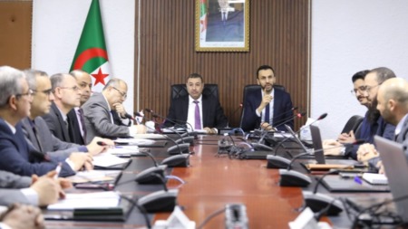 سعيود: تعزيز الابتكار وتوظيف التكنولوجيا الذكية ضرورة لتحديث قطاع النقل