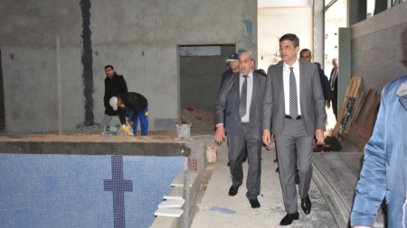 والي ولاية الجزائر يتفقد مشاريع إنجاز مسابح شبه أولمبية بالعاصمة