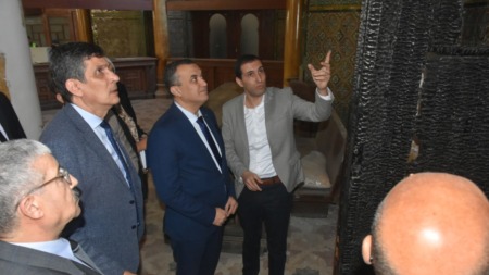وزير البريد يشرف على مشروع تأهيل البريد المركزي ويصدر توجيهات
