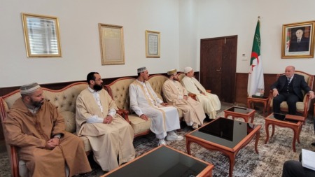 بلمهدي يستقبل الدفعة الثانية من الأئمة الموفدين إلى أكاديمية الأزهر العالمية