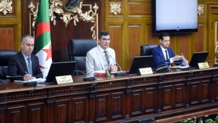 رابحي يستجيب لمقترح الإنصاف و التوازن التنموي ببلديات الحراش 