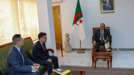 وزارة الصناعة تكثف مساعيها لإعادة بعث مشروع مصنع الإسمنت بالجلفة