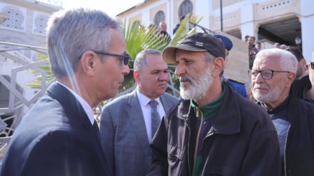 وزير الثقافة يقدم واجب العزاء لعائلة الفقيد حَمْزَة فَغُولِي