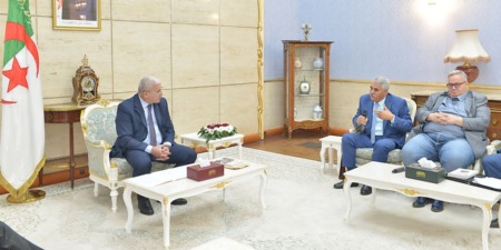 بوغالي يجتمع بأعضاء لجنة تجريم الاستعمار ويكرّم النواب السابقين المبادرين بالمقترح