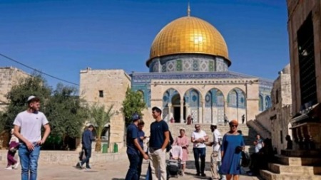 في ثاني أيام رمضان.. مستوطنون يقتحمون الأقصى