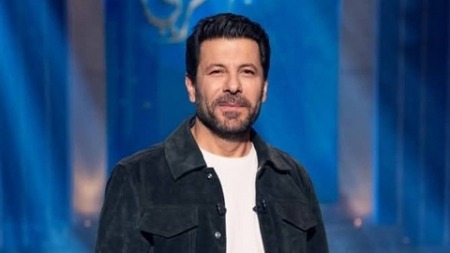إياد نصار: لا يمكن أن ألبس حلق